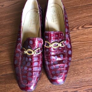 Funky Vintage Faux Croc Chain Loafers